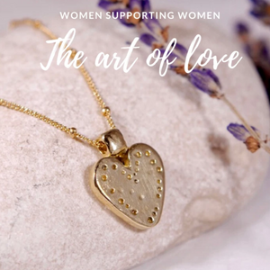 14K Solid Gold Heart Necklace - The Art Of Love.