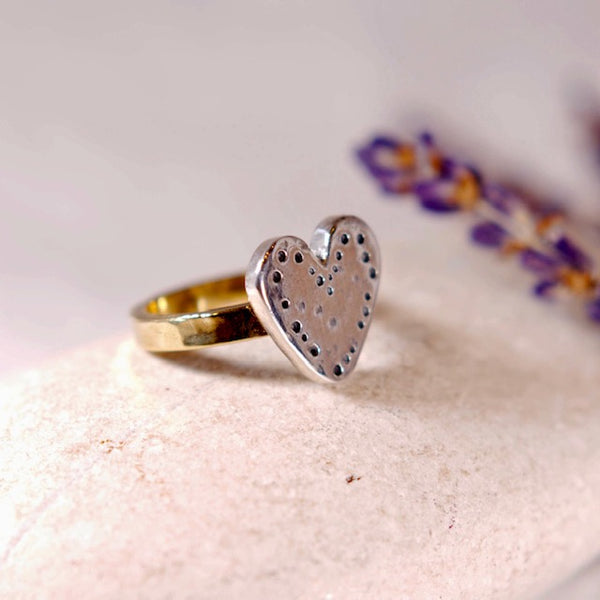 Golden brass heart ring - The Art Of Love.