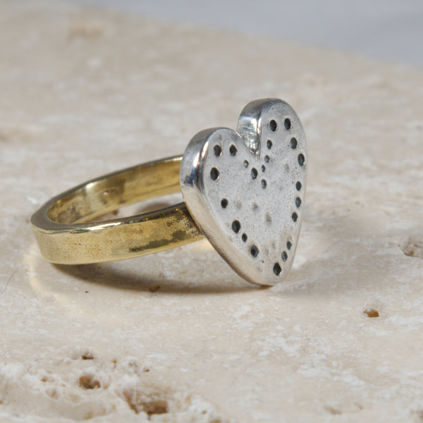 Dainy Silver Brass Heart Ring - The Art Of Love.