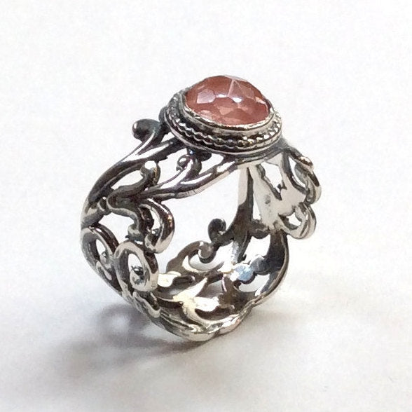 Cherry quartz Gemstone ring