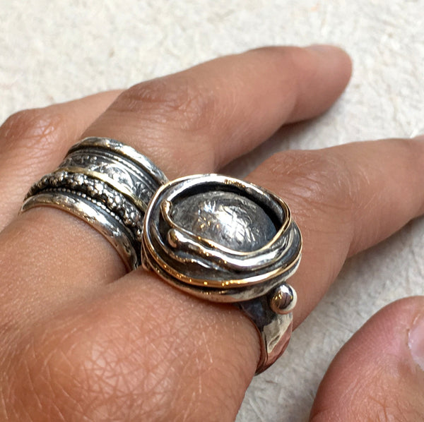 Two Tones Ring, rustic silver ring, statement ring, cocktail ring, bohemian jewelry, boho ring, abstract ring - Walking in circles R1470SG