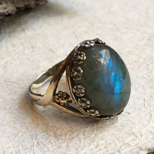 Labradorite Ring, Silver Ring, Gemstone ring, green Stone Ring, crown Ring, floral ring, alternative engagement ring - Magical garden R2384