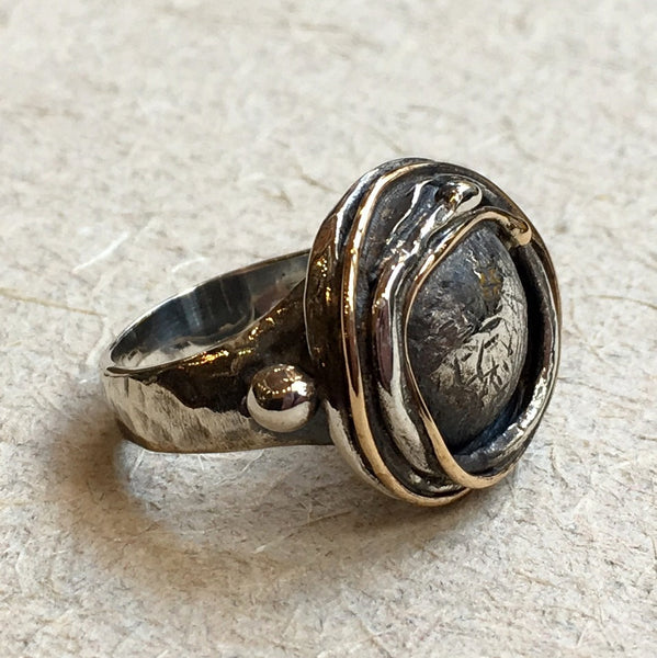 Two Tones Ring, rustic silver ring, statement ring, cocktail ring, bohemian jewelry, boho ring, abstract ring - Walking in circles R1470SG