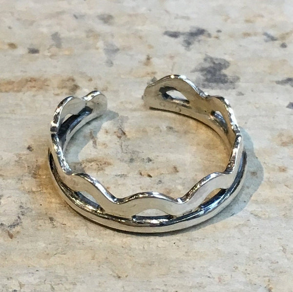 Minimal ring, Silver midi ring, Stacking Ring, Skinny Ring, Stackable Ring, adjustable Silver ring, dainty toe ring - Sailing Away R2473