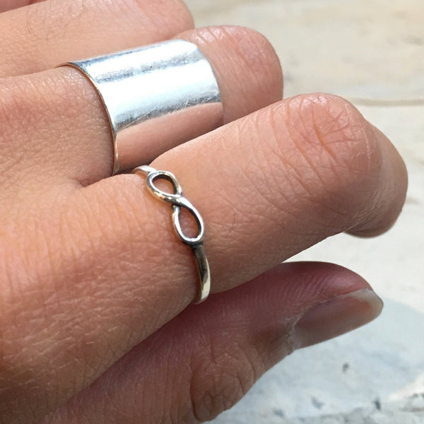 Infinity ring, Silver Infinity Ring, Sterling silver ring, Friendship ring, Eternity ring, Thin stacking ring, bff Gift - Infinite R2469S