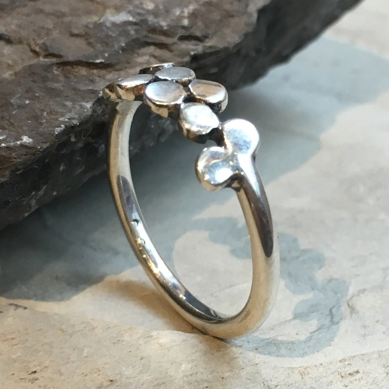 Minimal Silver Ring, midi ring, Stacking Ring, Skinny Ring, Stackable Silver Ring, Dotted Silver ring, dainty ring, thin ring - Vogue R2464