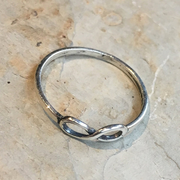 Infinity ring, Silver Infinity Ring, Sterling silver ring, Friendship ring, Eternity ring, Thin stacking ring, bff Gift - Infinite R2469S