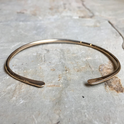 Goldfilled cuff, dainty gold cuff, skinny gold cuff, open bracelet, dainty cuff, layering bracelet, casual cuff, simple cuff - Flown B3024