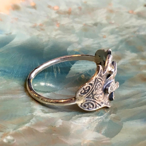 Hamsa ring, sterling silver hands ring, simple hand ring, dainty ring, statement filigree ring, against the evil eye - Hand shake R2537