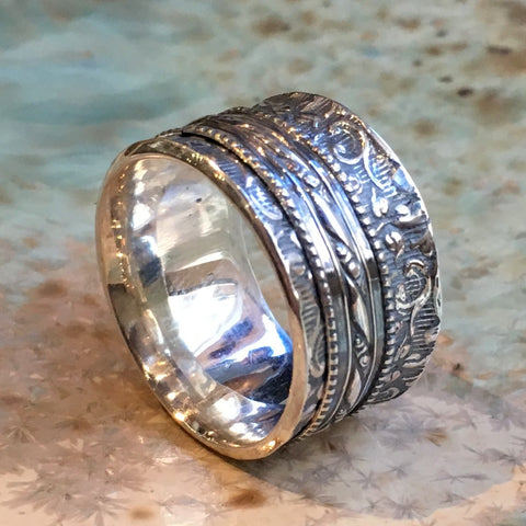 Spinner ring, Silver wedding ring, wedding band, boho silver band, unisex ring, meditation ring, fidget ring, oxidised ring - Honesty R2531