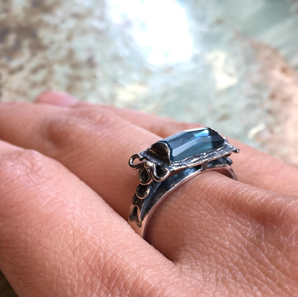delicate rectangle stone ring 