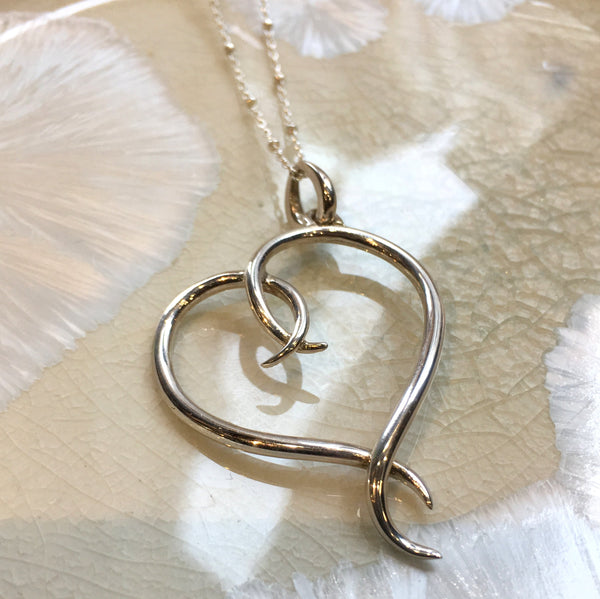 Silver Heart necklace, valentines necklace, simple heart pendant, Layering Necklace, casual necklace, Gift for mom, dainty heart - N2073Sl