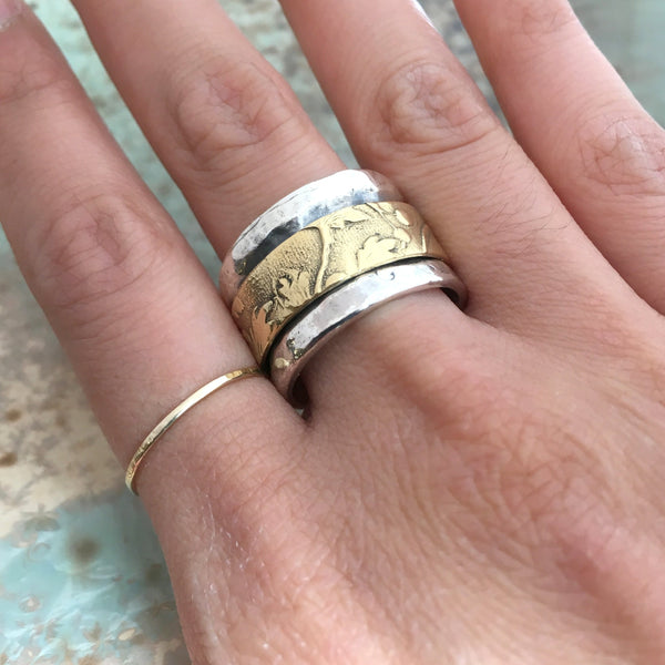 Silver brass spinner ring, simple ring, meditation ring, wide silver ring, wedding band, floral ring, wide flower ring - Soft sands R2567