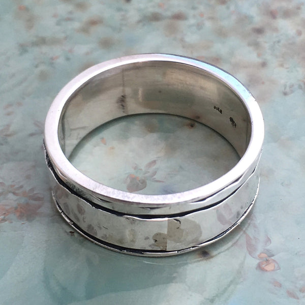 Sterling silver ring, silver man's ring, unisex ring, wedding ring, wedding band, hammered ring, spinner ring, meditation  - I Love R1149S