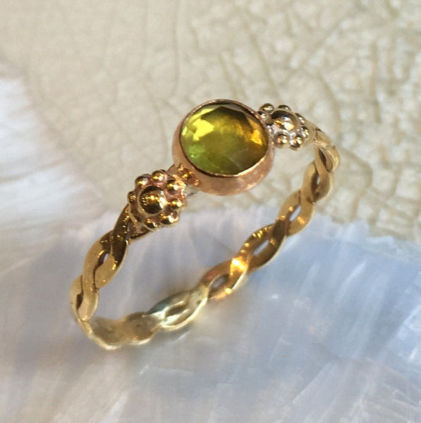 Solid gold Peridot ring, birthstone ring, Gold ring, Gold engagement ring, thin ring, personalised ring, dainty ring - Surprise RG2585