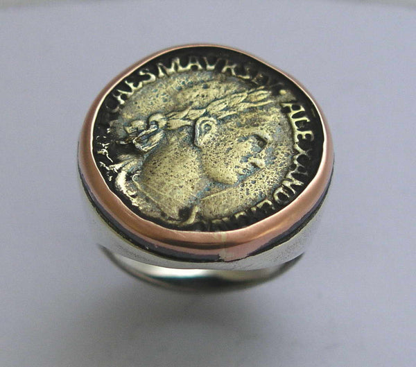 Unisex coin ring