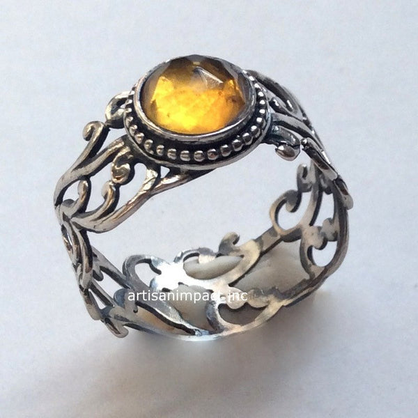 Cocktail citrine ring