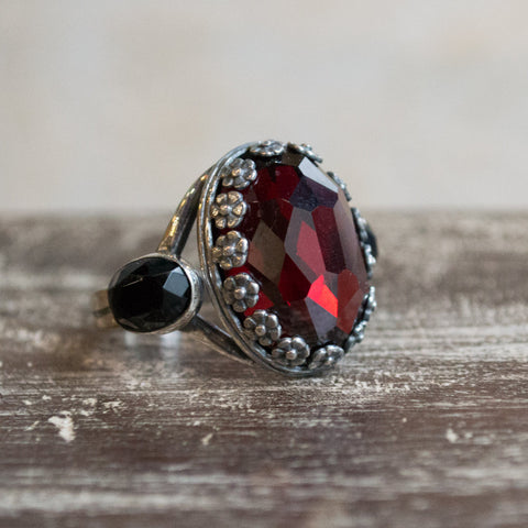 Garnet ring, Crown ring, floral ring, statement ring, twotone ring, Gypsy ring, silver ring, boho ring, hippie ring - Forever young R2253