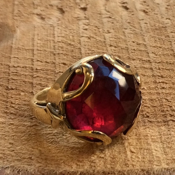 Ruby ring, Gold ring, gemstone ring, stone ring, red gemstone ring, Golden brass ring, statement cocktail ring - Queen of Hearts (R2316)