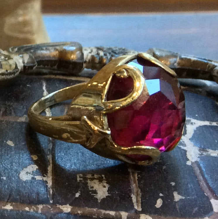 Ruby ring, Gold ring, gemstone ring, stone ring, red gemstone ring, Golden brass ring, statement cocktail ring - Queen of Hearts (R2316)