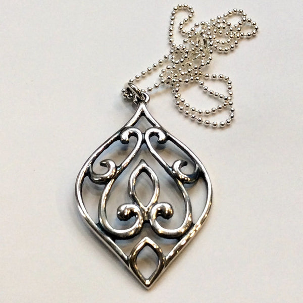 Droplet ornate necklace