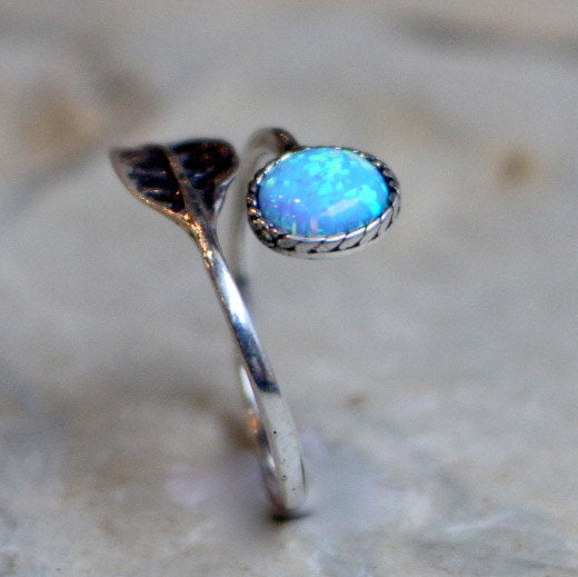 Dainty silver Nature ring