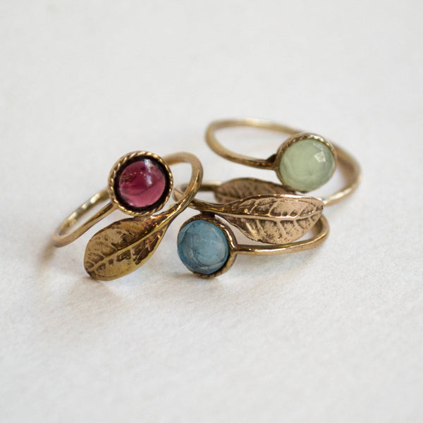 Adjustable birthstone leaf ring