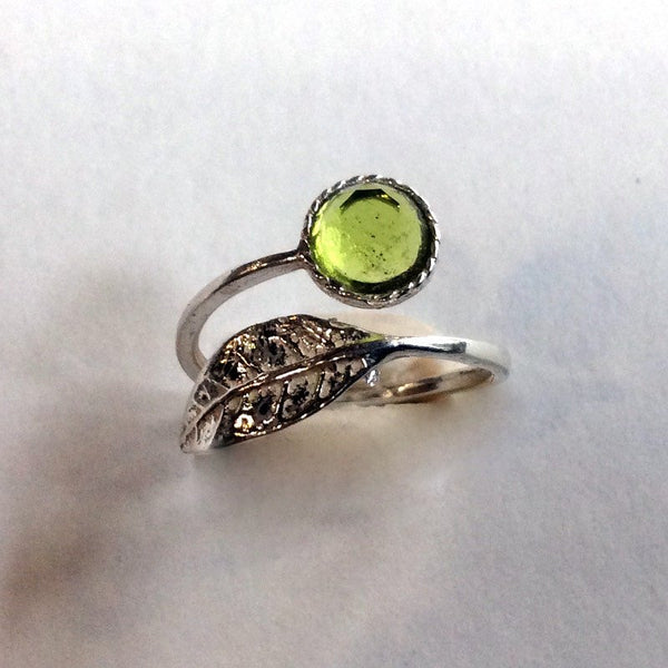 Thin ring, leaf ring, peridot ring, sterling silver ring, stone ring, stone ring, stacking ring, delicate ring - Gone with the wind R2062-2