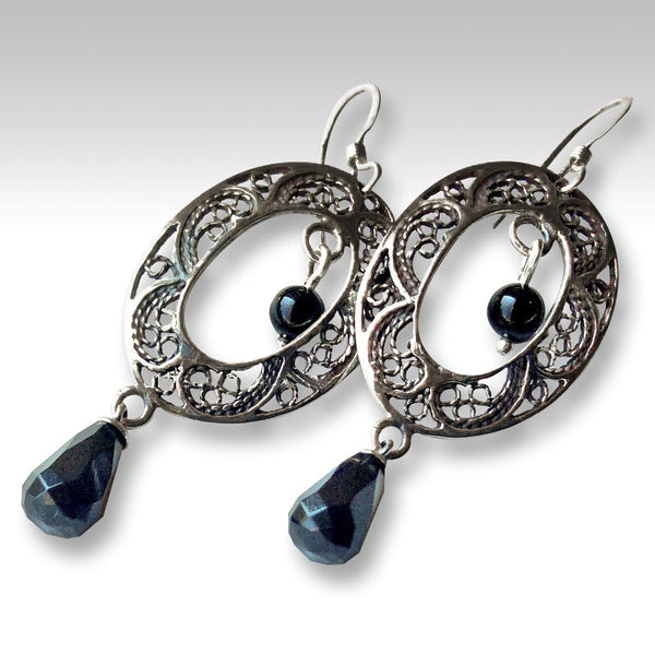 Onyx long earrings