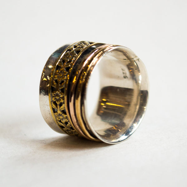 gold spinning ring