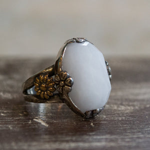 Silver gold ring, oval ring, White stone ring,  Gypsy ring, cocktail ring, boho ring, floral ring, agate ring, bohemian - Four leaves R2268