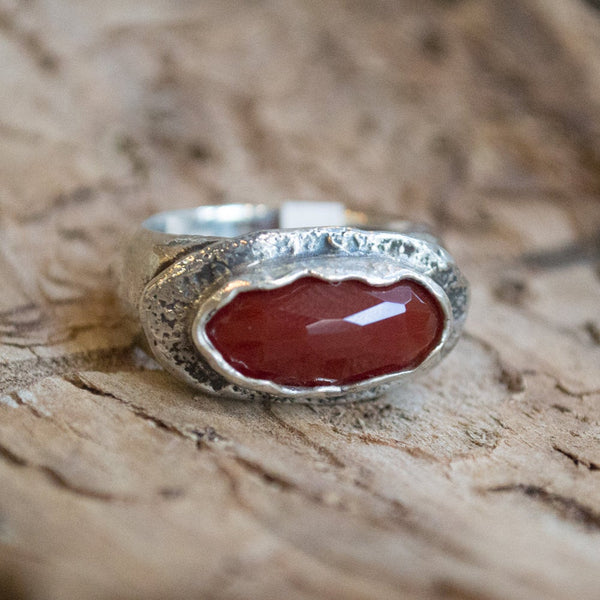 Sterling Silver Ring, clear quartz ring, oxidized silver ring, statement ring, cocktail ring, clear gemstone ring - White Sunset. R1478X-1