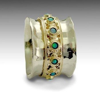 opals Wide spinner ring