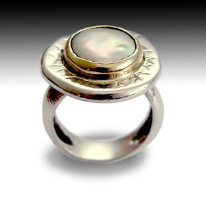 Cocktail ring, stone ring, Silver gold ring, engagement ring, coin pearl ring, statement ring, single pearl ring - Ice queen R1084FC