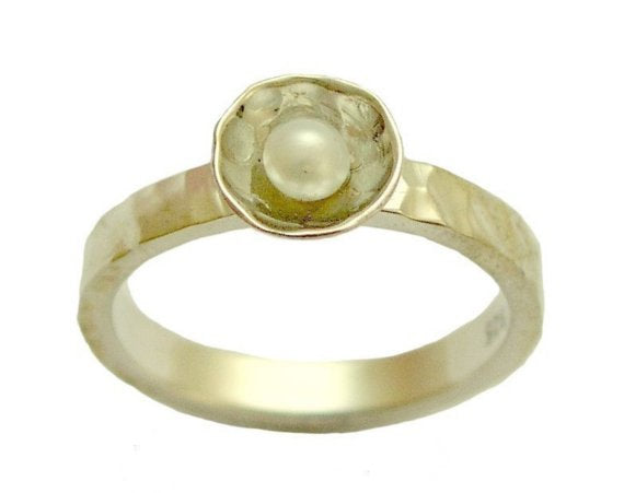 Pearl hammered silver gold engagement ring - Delicate R1324