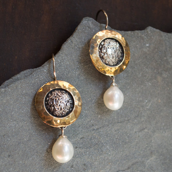 Dangle pearl Twotone earrings