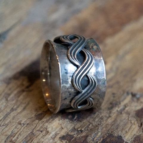 infinity knot ring, sterling silver ring,oxidized silver ring, silver band, eternity celtic ring, spinner ring - Nothing compares R1739B