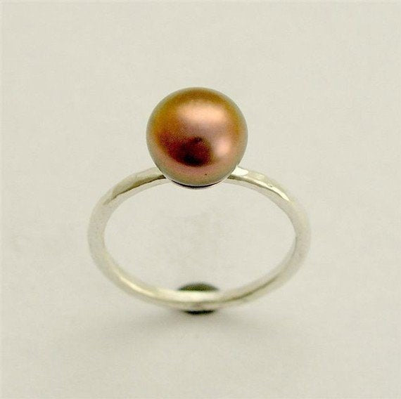 Rose Pearl Ring, engagement ring, single rose pearl ring, thin sterling silver ring, hammered silver ring, wedding ring - Young love. R1533