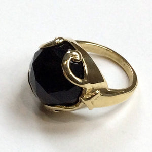 Black Onyx ring, Gold-tone ring, gemstone ring, stone ring, gemstone ring, brass ring, statement cocktail ring - Queen of Hearts R2316-5