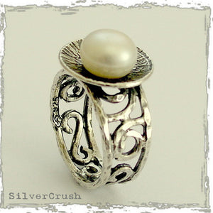 Sterling silver ring, pearl ring, organic ring, oxidized silver ring, ornate ring, filigree ring, boho ring - Discovered Treasure R1554B